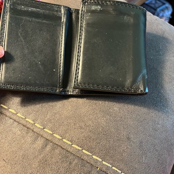 Genuine Leather Dickies Mens Wallet Black used in good condition inside clean - Picture 3 of 6